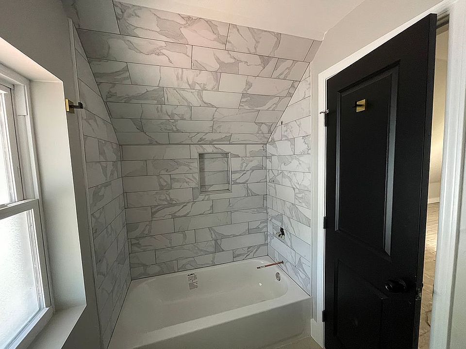 1st image of 3828 Nelson Dr