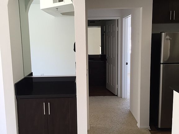 4th image of 345 S Cloverdale Ave APT 403