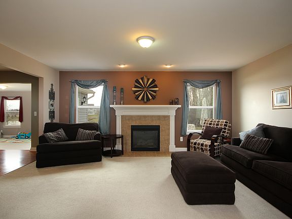 5th image of 4526 Cloverlane Ct
