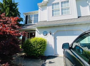 13 Ontario Dr, Sinking Spring, PA 19608