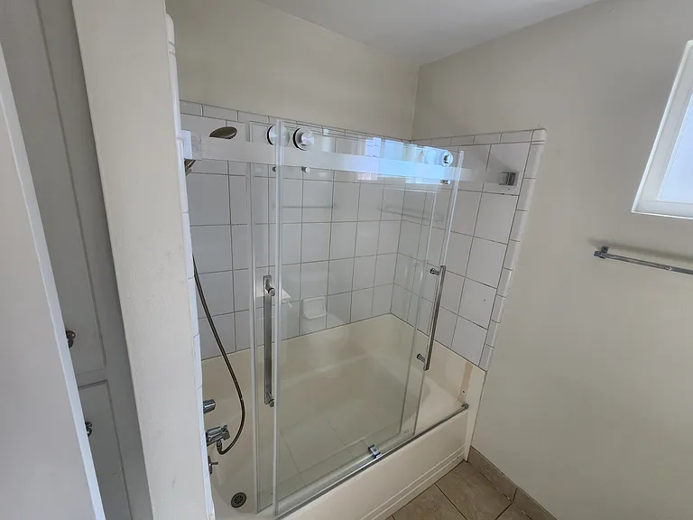 2311 Carnegie Ln #3 — Photo 5