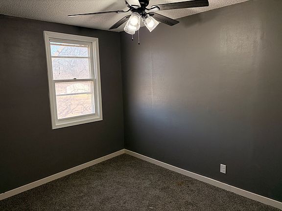 4th image of 15 Osage Ave #17