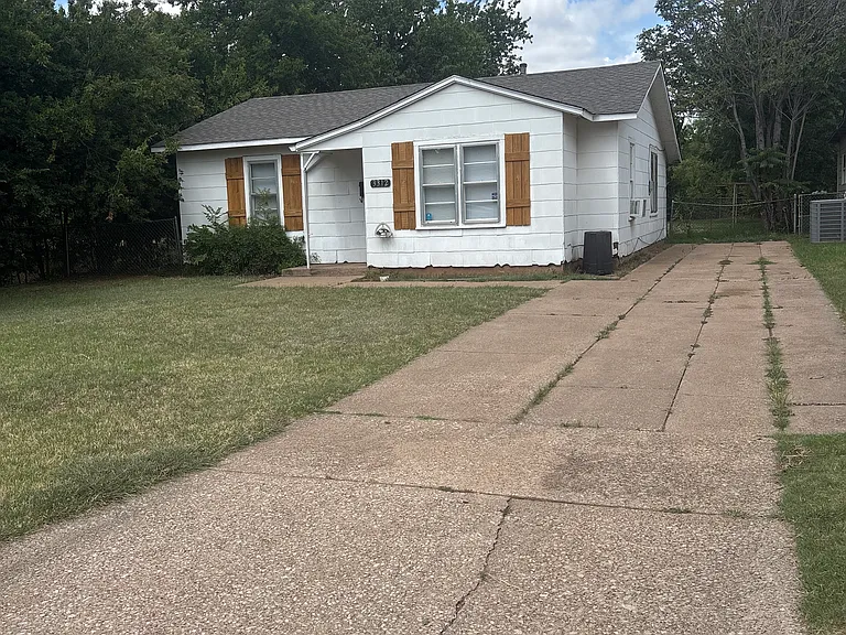 3312 Buchanan St — Photo 5
