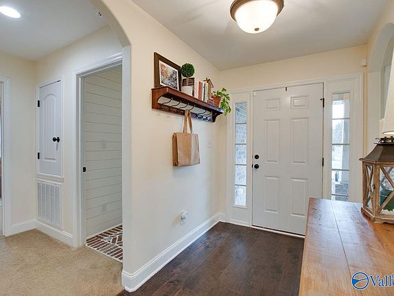 4th image of 6912 Breyerton Way