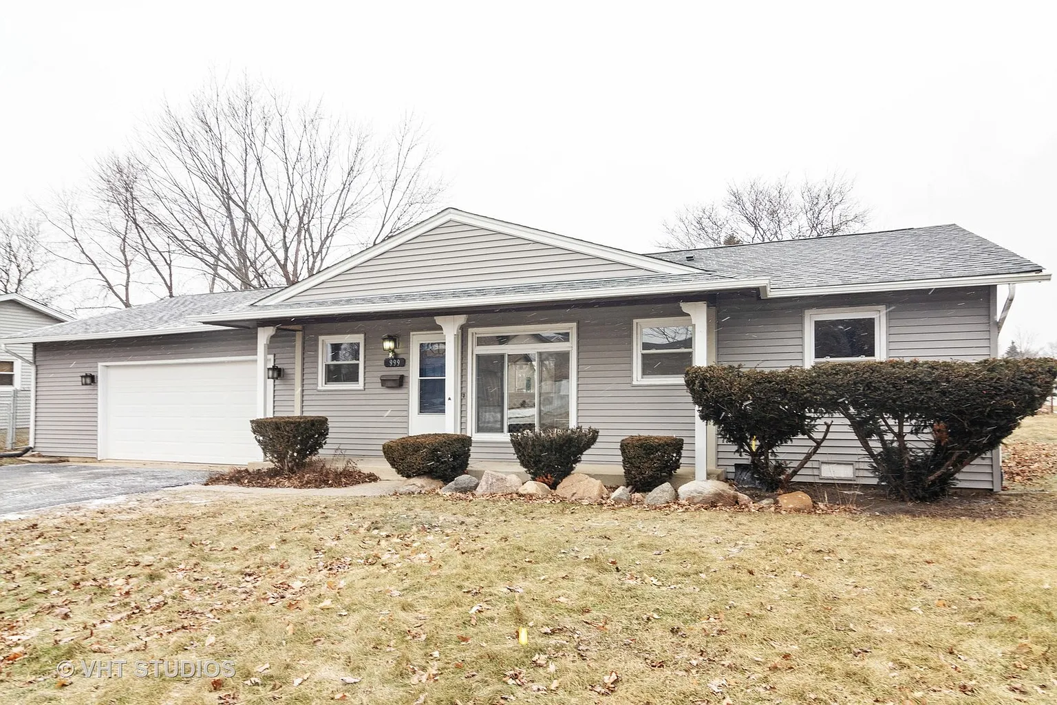 999 Cooper Ct photo 1
