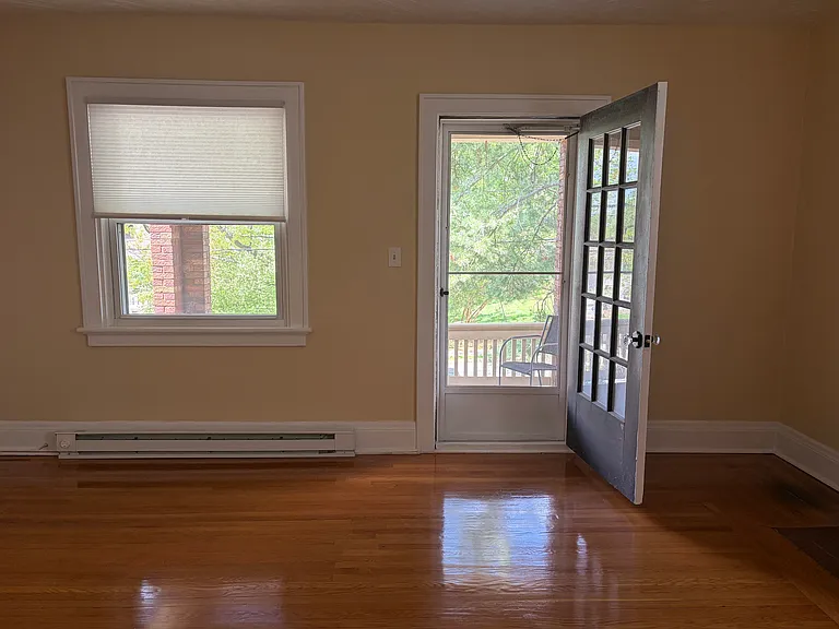 14 Indiana Ave #A — Photo 8