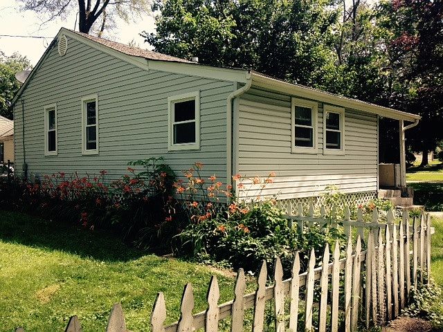 1st image of 36 S Park St