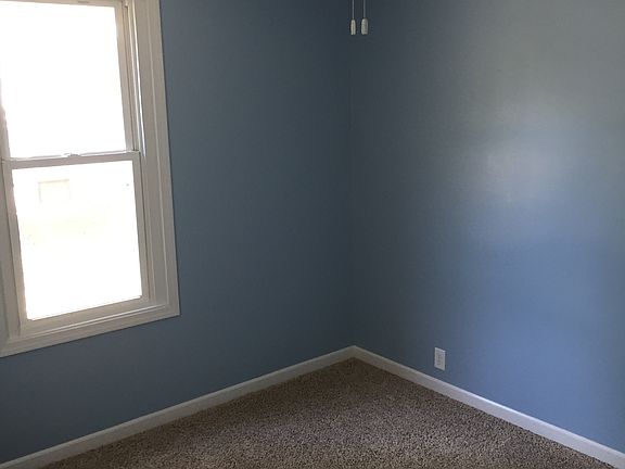 3rd image of 322 North Ln #D