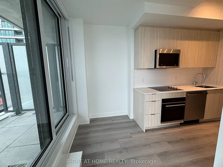 743 Warden Ave #218 — Photo 17