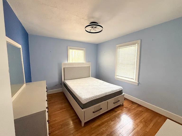 39 N Boxwood St — Photo 12