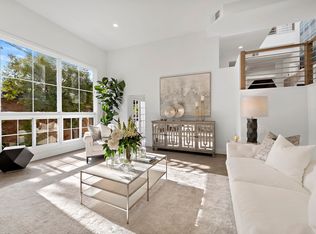 6445 Deep Dell Pl, Los Angeles, CA 90068
