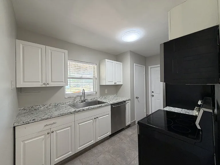 21090 Bersell Ave — Photo 8