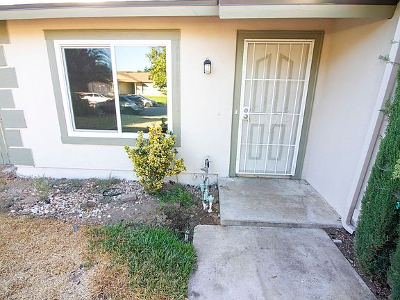 3rd image of 5136 Saguaro St