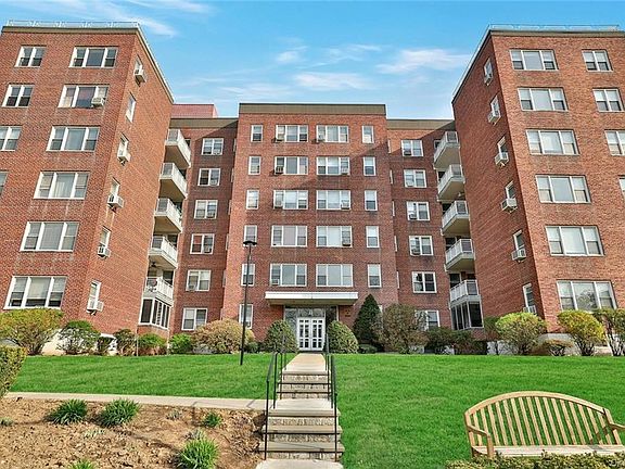 1255 N North Ave New Rochelle, NY, 10804 - Apartments For Rent | Zillow