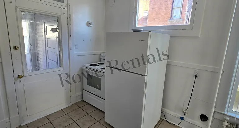 208 N Clark St #208 — Photo 12