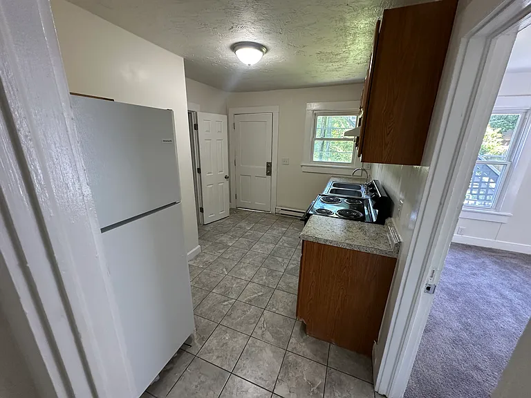 66 Nicholson St #A — Photo 4