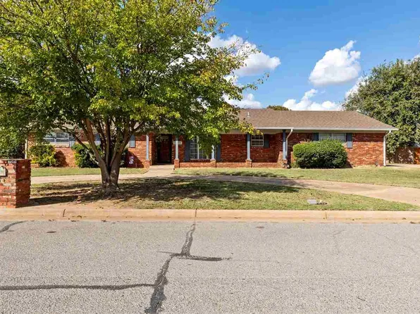 1109 Ranch Rd N, Altus, OK 73521