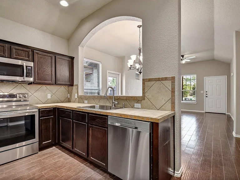 573 Creekside Cir #573 — Photo 14