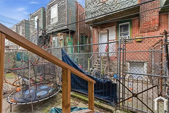 4120 N Darien St — Photo 18