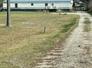 294 Lakeside Dr, Carriere, MS 39426
