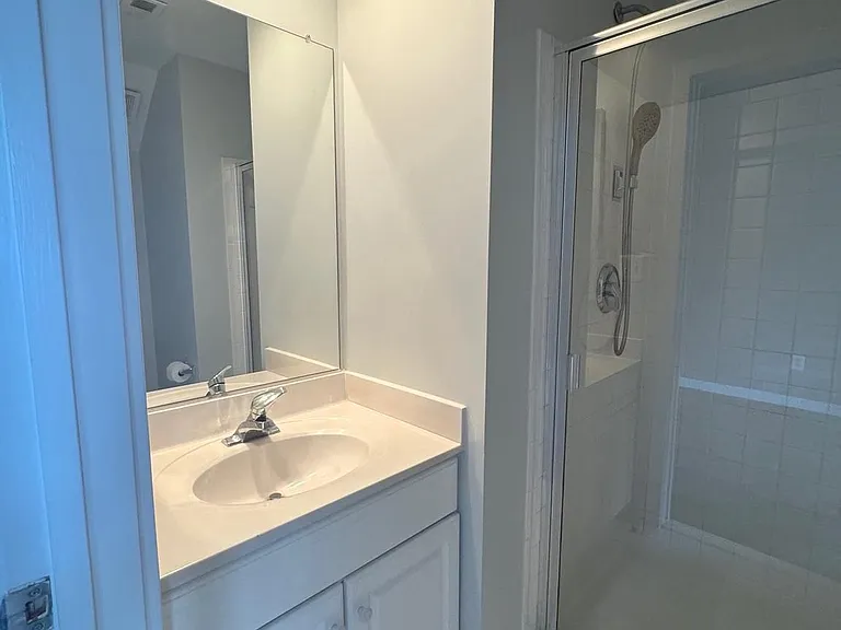 1322 N Danville St — Photo 20