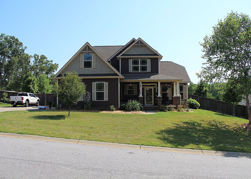 Front Exterior Street View