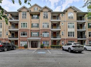 2202 Stratford Cmns, Decatur, GA 30033