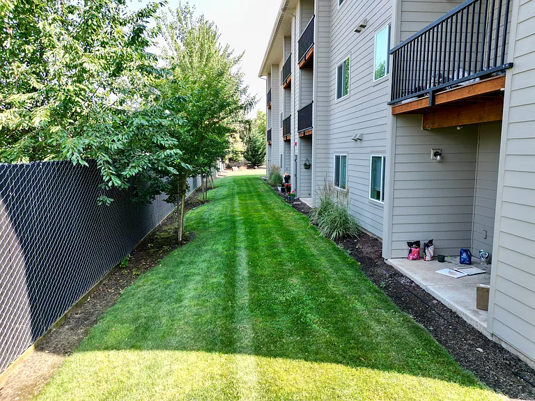 100 N 5th St #B16 — Photo 28