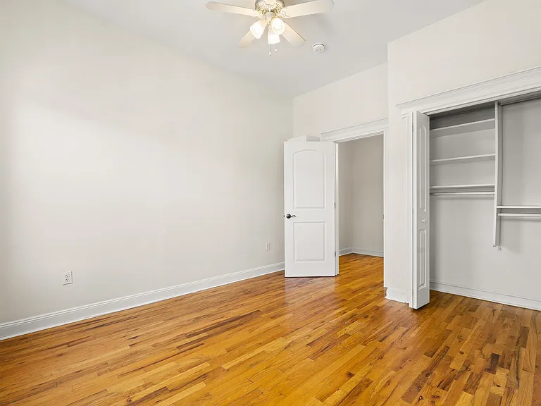 349 7th St #3R — Photo 9