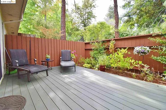 1716 Holland Dr — Photo 17
