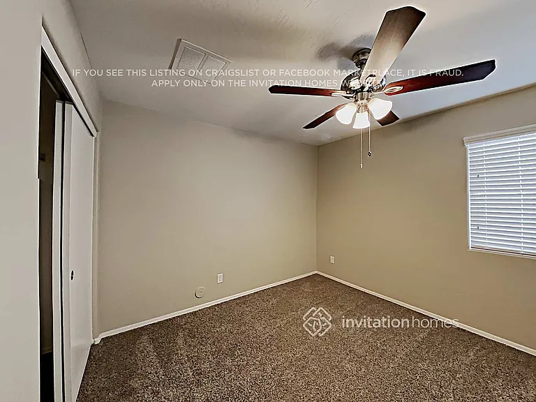32634 N Cherry Creek Rd — Photo 11