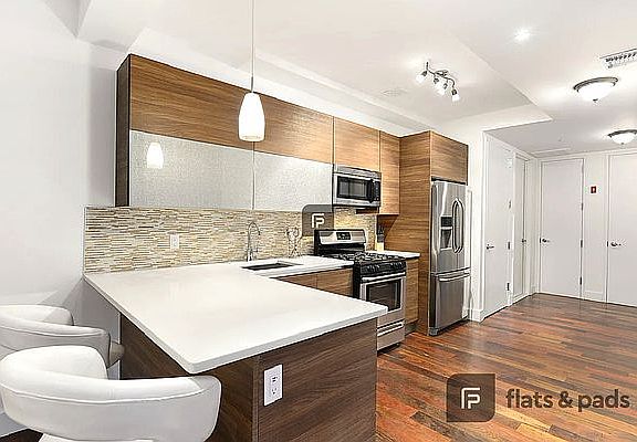 2nd image of 196 Macon St APT 1E
