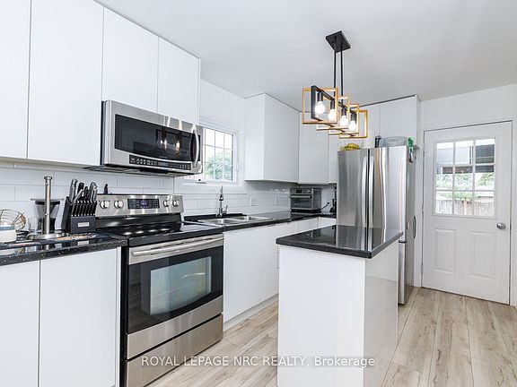 5th image of 243 Geneva St
