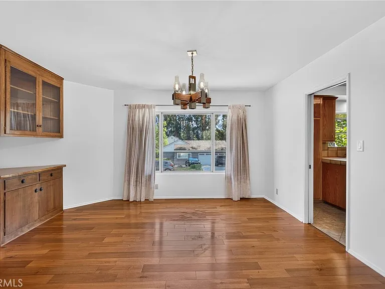 10401 Wystone Ave — Photo 13