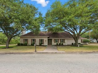 1130 Allen St, Hempstead, TX 77445