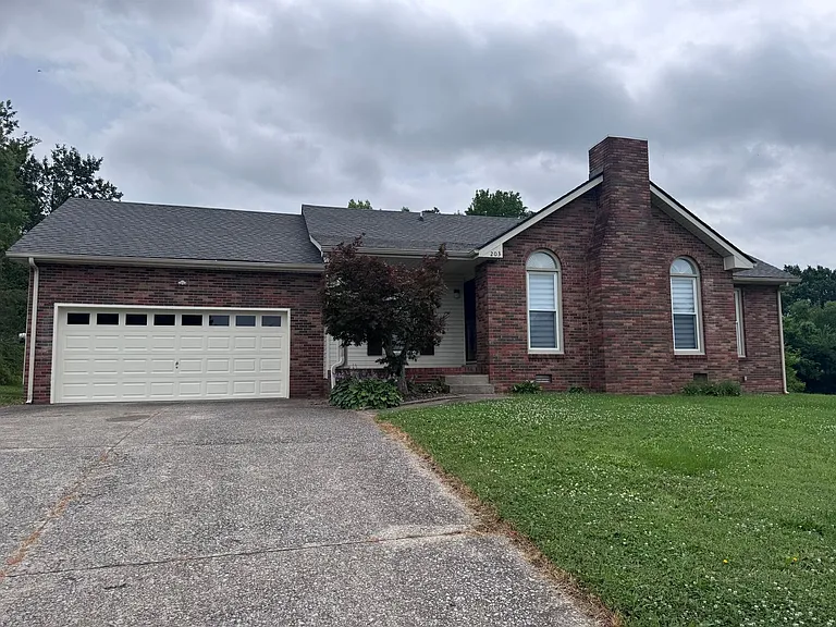 203 Melodie Dr — Photo 1