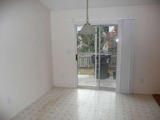 4th image of 1038 Chase Creek Ct