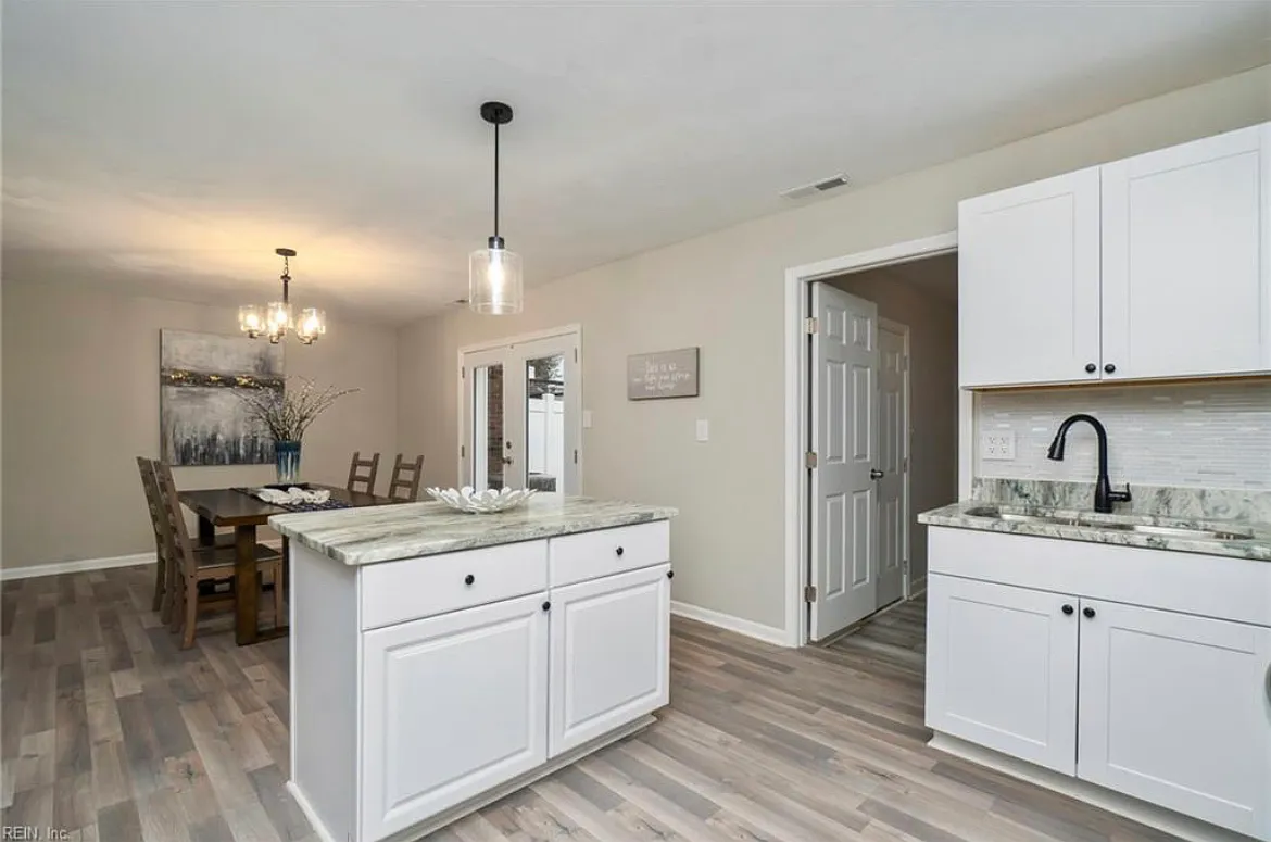1040 Level Green Blvd — Photo 4