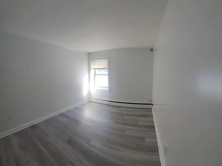 158 S Main St #5 — Photo 1