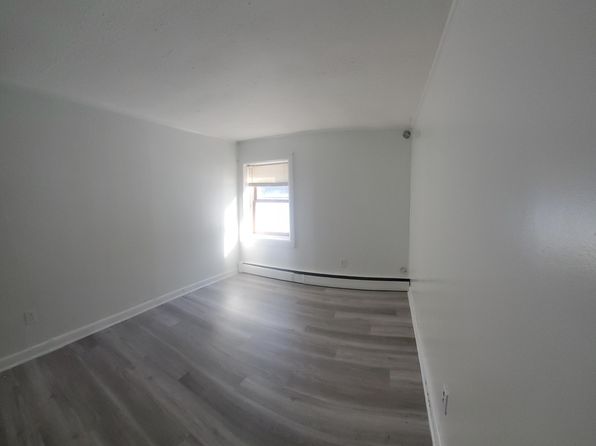 158 S Main St #5