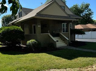 304 N Maple St, Gilman, IL 60938