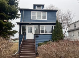 1827 Darrow Ave #1, Evanston, IL 60201