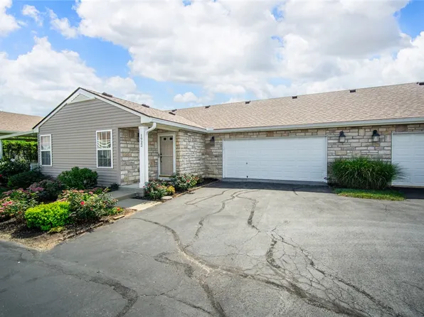 1922 Falling Leaf Ln, Miamisburg, OH 45342
