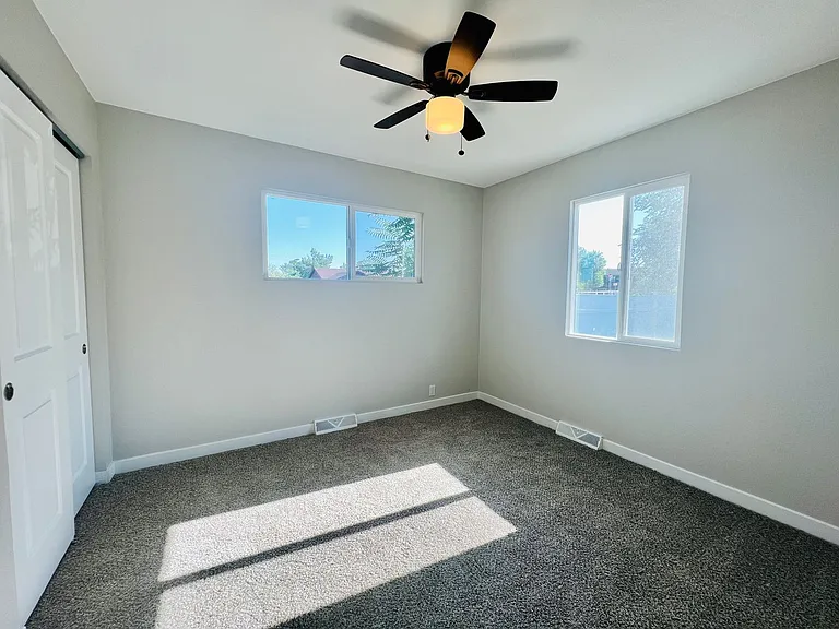 702 S Wolcott Ct — Photo 12