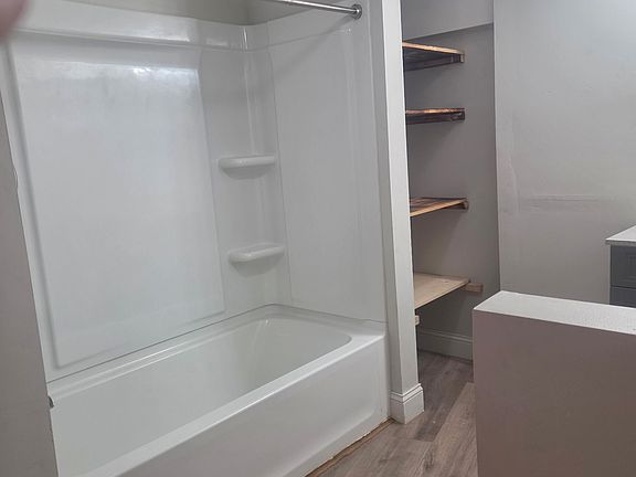 3rd image of 204 1/2 N Spruce St #2B