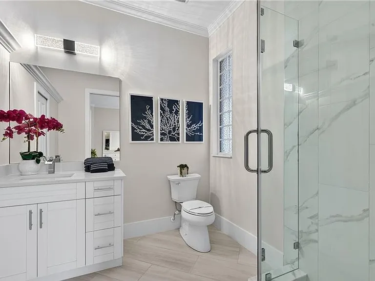 6461 Livingston Woods Ln — Photo 24