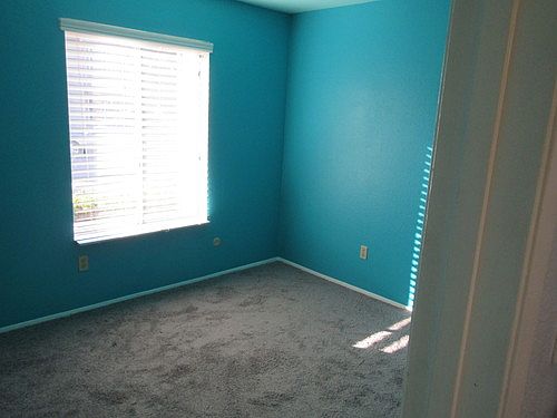 4th image of 2744 Casey St