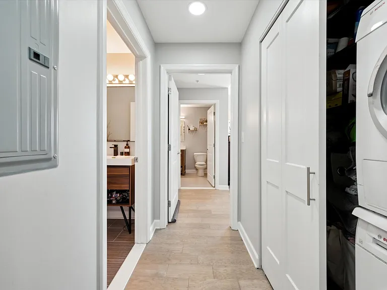 901 N Penn St #F201 — Photo 5