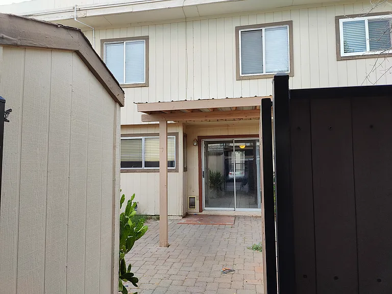 1028 E Bendix Dr — Photo 23
