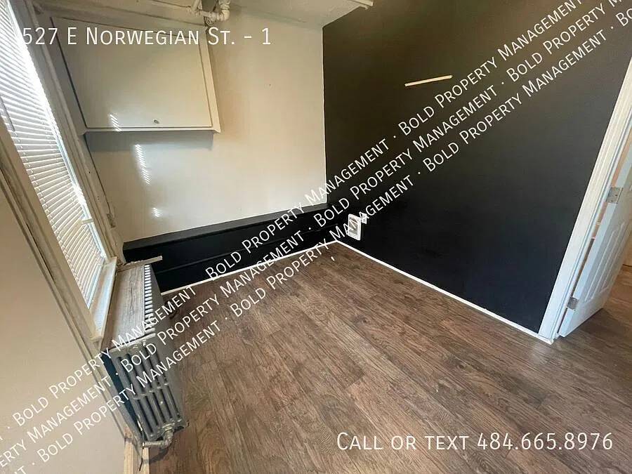 Pottsville First floor Studio — Photo 2